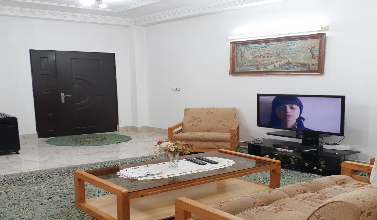 پذیرایی ویلای همکف دو خواب بابلسر