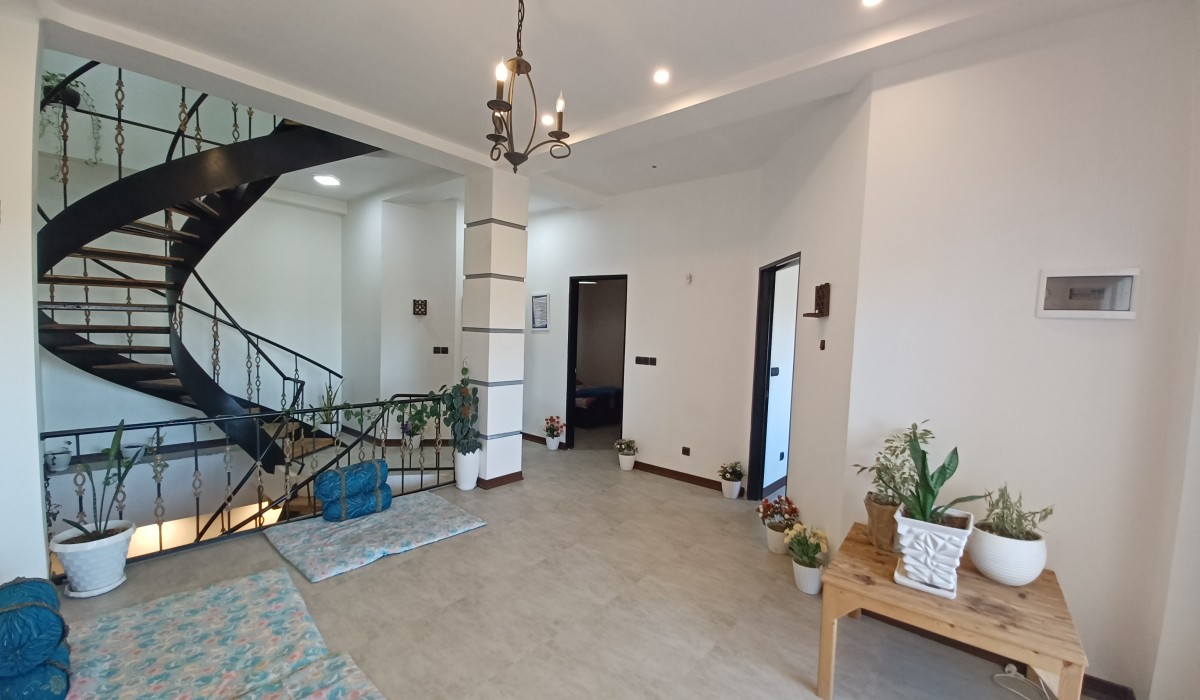 اجاره ویلا ساحلی در فریدونکنار با جکوزی سالن