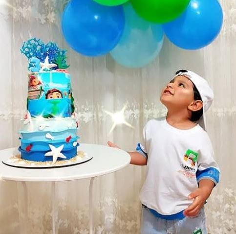 مهمان اقامتگاه